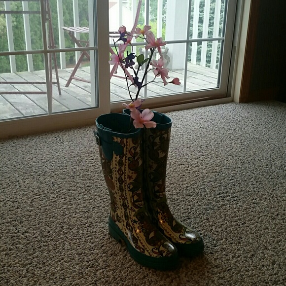 Sakroots Shoes - Sakroots Rain Boots Sz 7